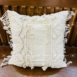 VỎ GỐI MACRAME TUA RUA