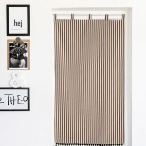 One piece striped jacquard curtain