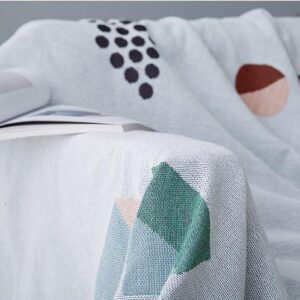 Thảm dệt xanh pastel hình học