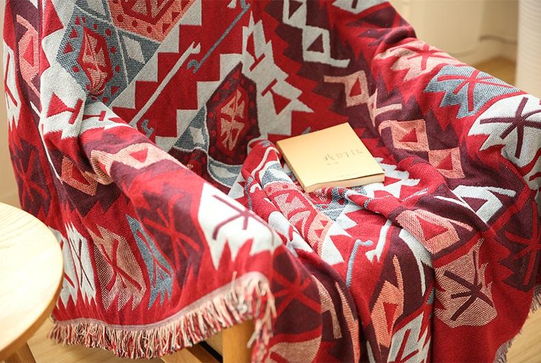 Thảm dệt boho đỏ