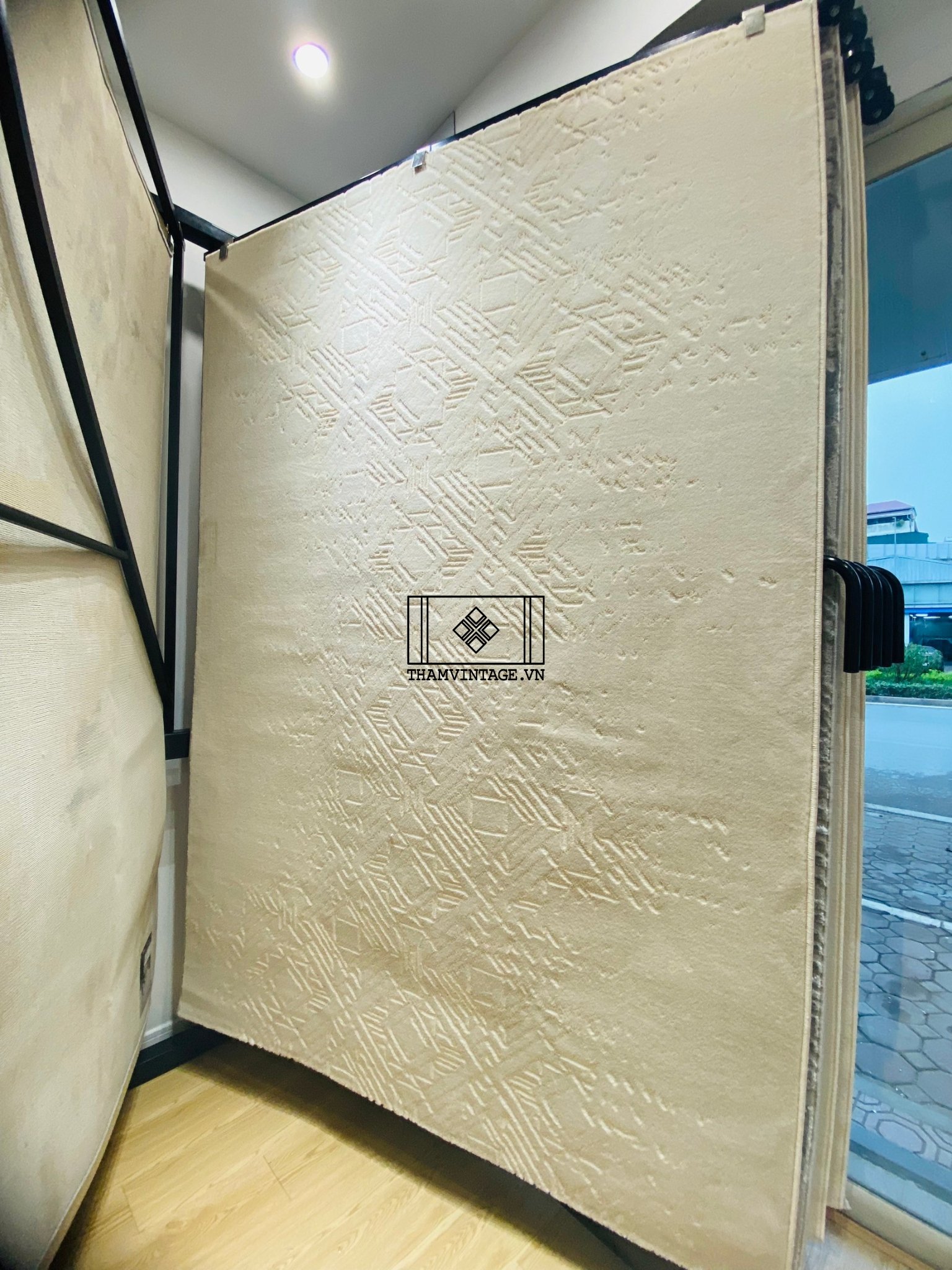 THẢM TRẢI SÀN CAO CẤP EMBOSSED TECH