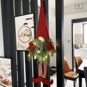 ÔNG GIÀ NOEL TỪ LÁ THÔNG TREO CỬA