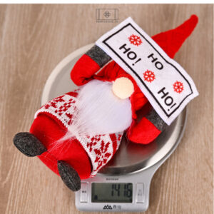 ÔNG GIÀ NOEL BẰNG LEN CẦM BIỂN