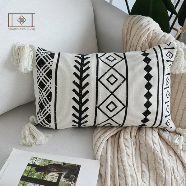 VỎ GỐI DỆT VINTAGE HOA VĂN ĐEN TRẮNG